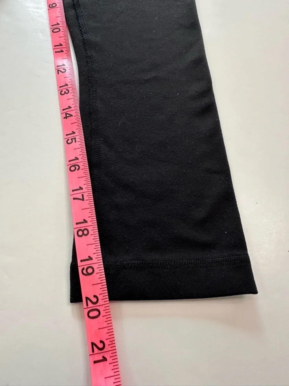Lululemon Cropped Leggings Black Stretch Athletic Tights Women’s Size 2